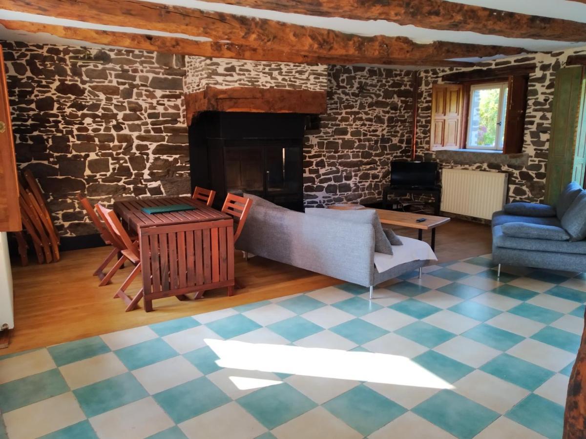 Maison En Pierre Dans Son Nid De Verdure Roz-Landrieux Zewnętrze zdjęcie