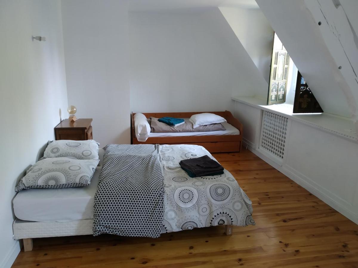Maison En Pierre Dans Son Nid De Verdure Roz-Landrieux Zewnętrze zdjęcie