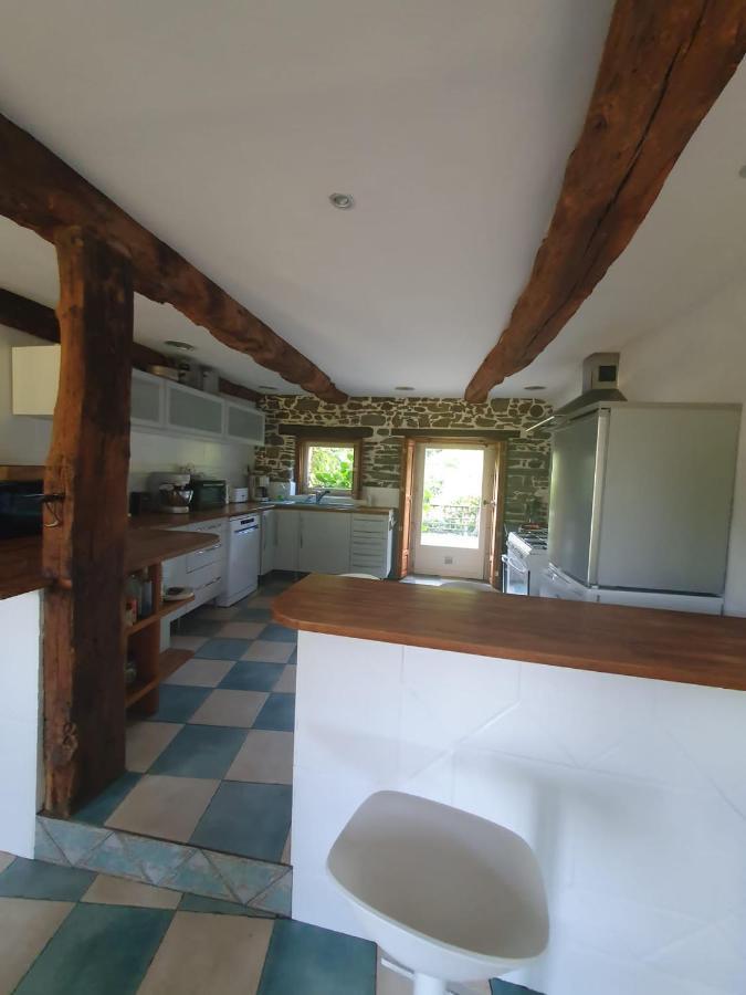 Maison En Pierre Dans Son Nid De Verdure Roz-Landrieux Zewnętrze zdjęcie