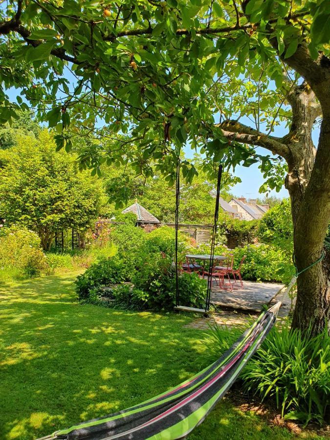 Maison En Pierre Dans Son Nid De Verdure Roz-Landrieux Zewnętrze zdjęcie
