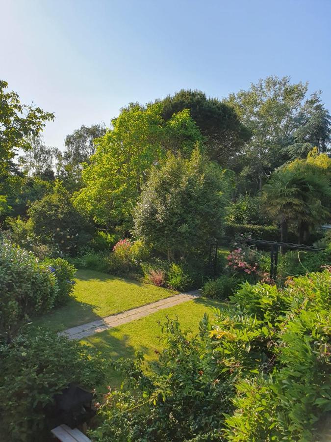 Maison En Pierre Dans Son Nid De Verdure Roz-Landrieux Zewnętrze zdjęcie